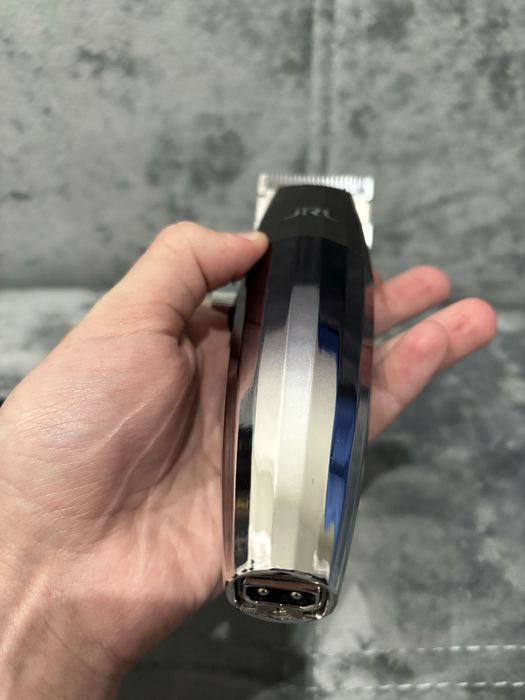 Продам машинку для стрижку JRL FreshFade 2020C