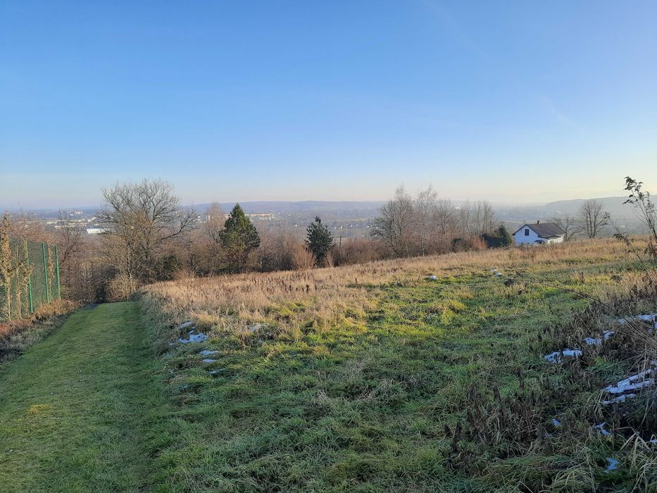 Działka z wyjątkowym widokiem w Jareniówce