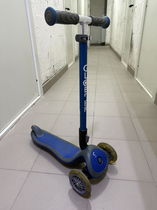 Самокат Globber Elite з підсвічуванням