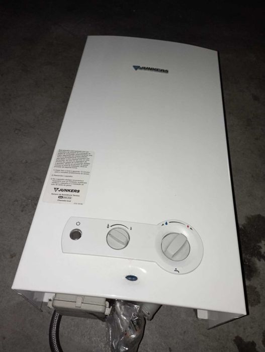Vendo esquentador Junkers, gas natural a funcionar bem, c/display