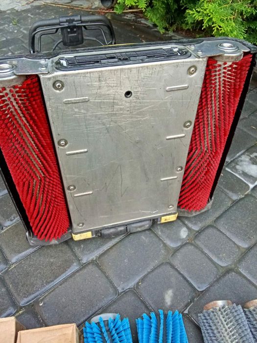 Karcher! Шлифмашина Полірувальна полотер підлогомийна полировщик