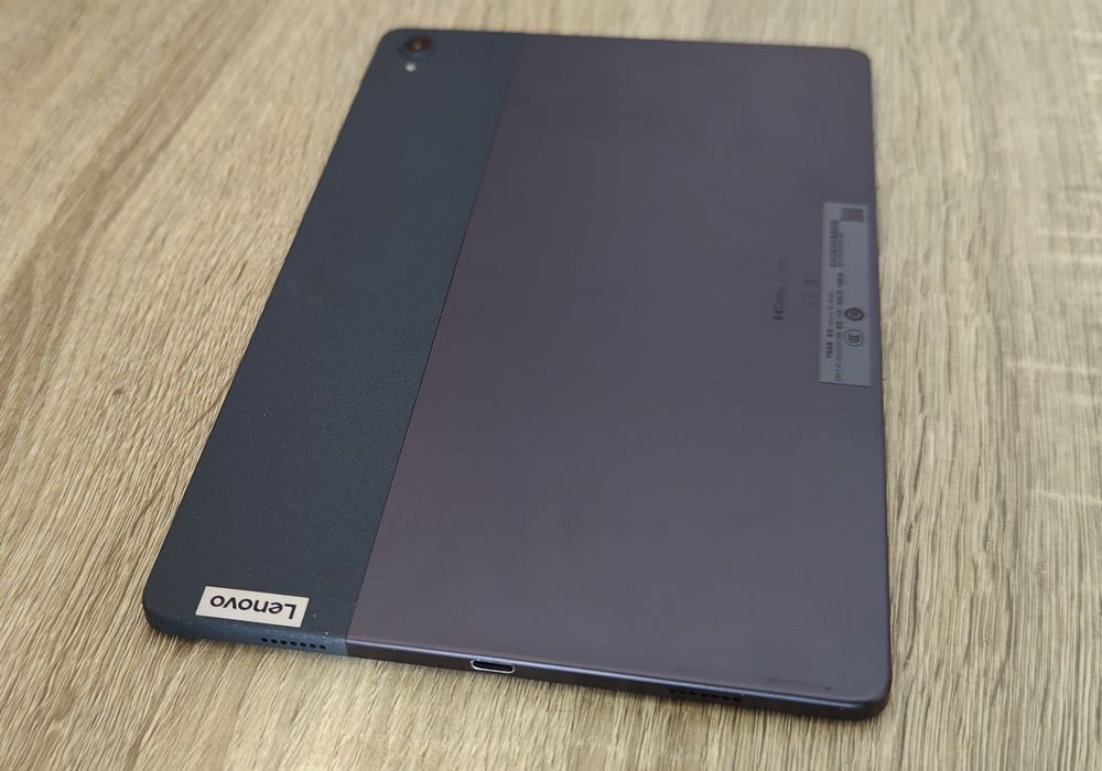 Планшет Lenovo TB-J606F