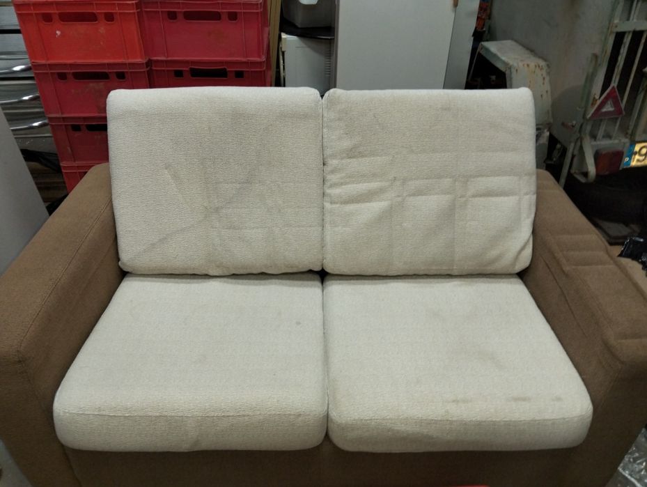 Sofá 2 a 3 lugares