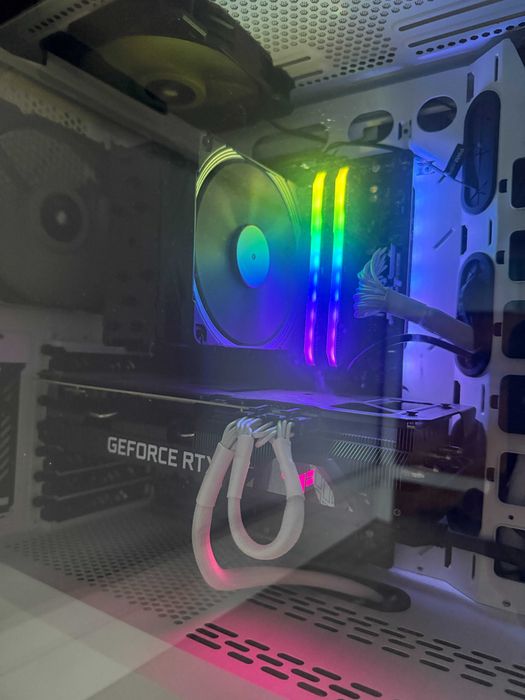 PC Desktop High-End Gaming/Trabalho (Ryzen 9 5900X, RTX 3070 OC, 32GB RAM, 1TB NVMe) + Setup 2 Monitores LG com Suporte Duplo