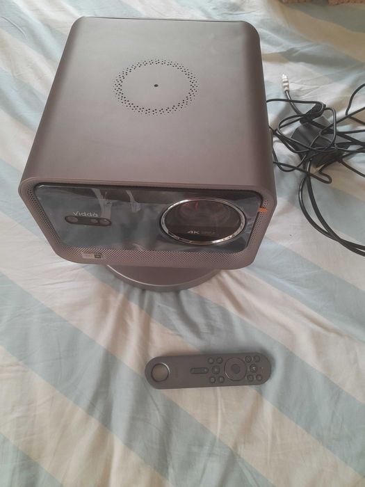 Projetor Hisense 4k Vidda série C2 ultra