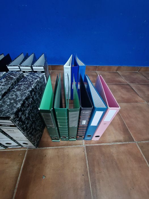 Dossiês/Dossier/Arquivadores/Pastas - Usadas (lote de 55 Un)