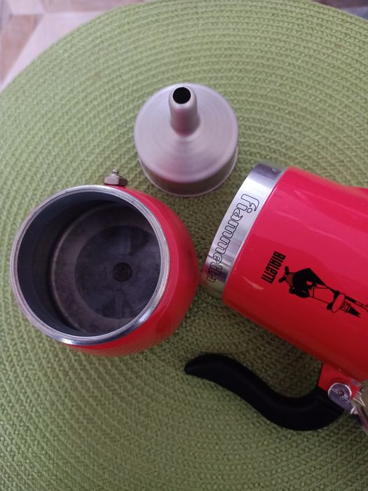 Гейзерная кофеварка BIALETTI