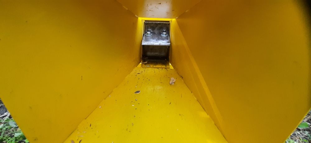 Подрібнювач гілок. Садовий подрібнювач. Гілкоруб. Веткоруб. Січкарня.