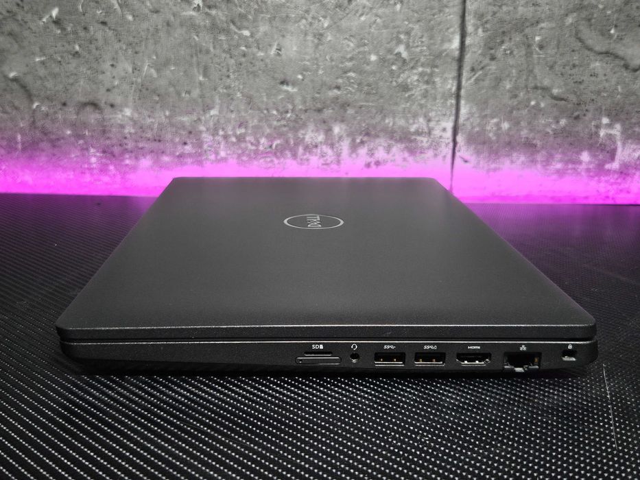 Laptop Dell Latitude 5501 FHD i7-9850H 32GB DDR4 256G SSD UHD 130W W11