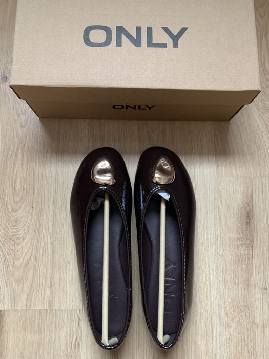 Buty damskie.