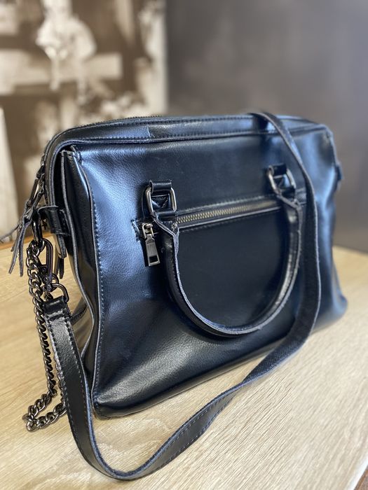 Сумка жіноча чорна з гладкої шкіри