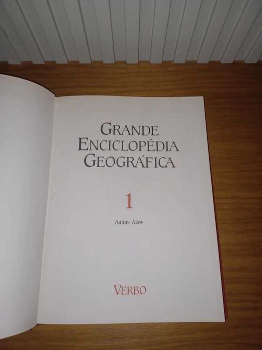 Colecção Grande Enciclopédia Geográfica