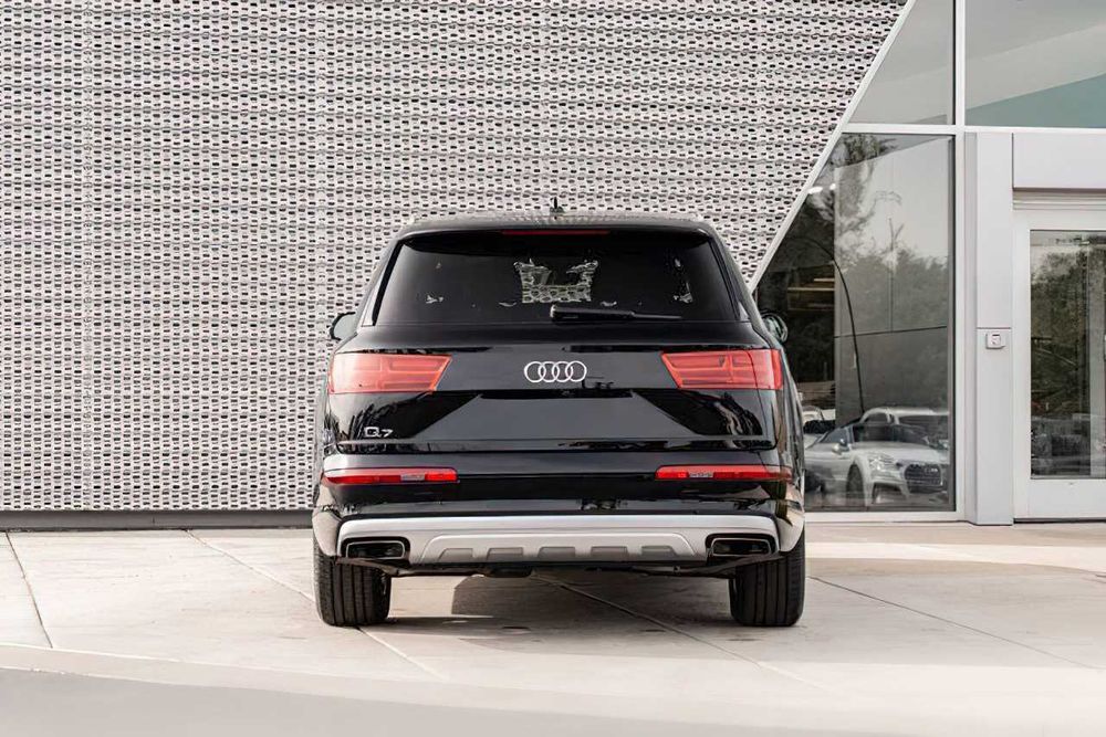 Audi Q7      2019