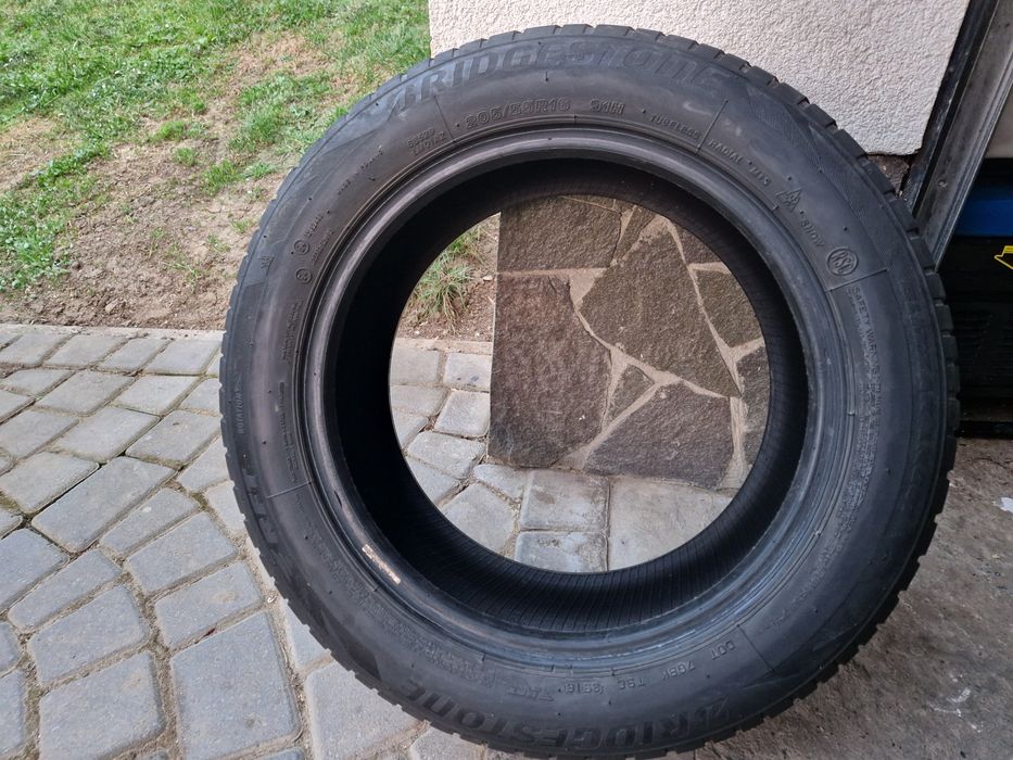 Продам шину Bridgestone