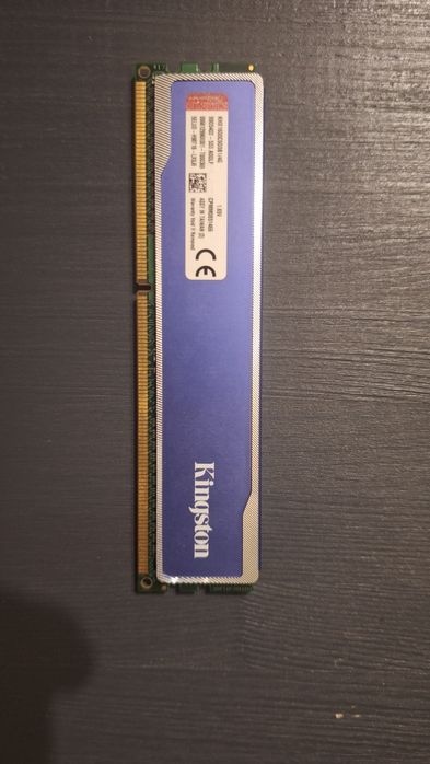 Kingston ddr3 1600MHz 4gb