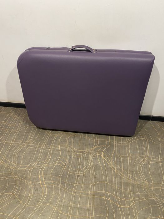 Продам кушетку для масажу