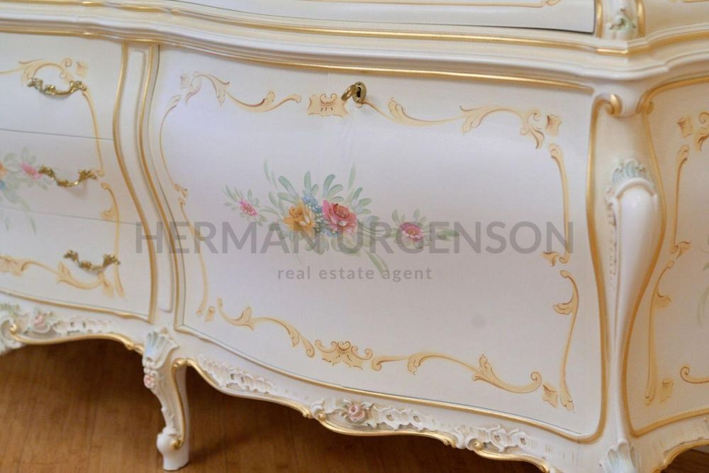 Продаж будинку 404 м.кв / 22 сотки / Минай