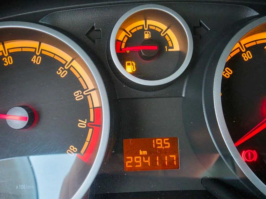 Opel Corsa D 1.2i 16v 86Cv 02/2012
