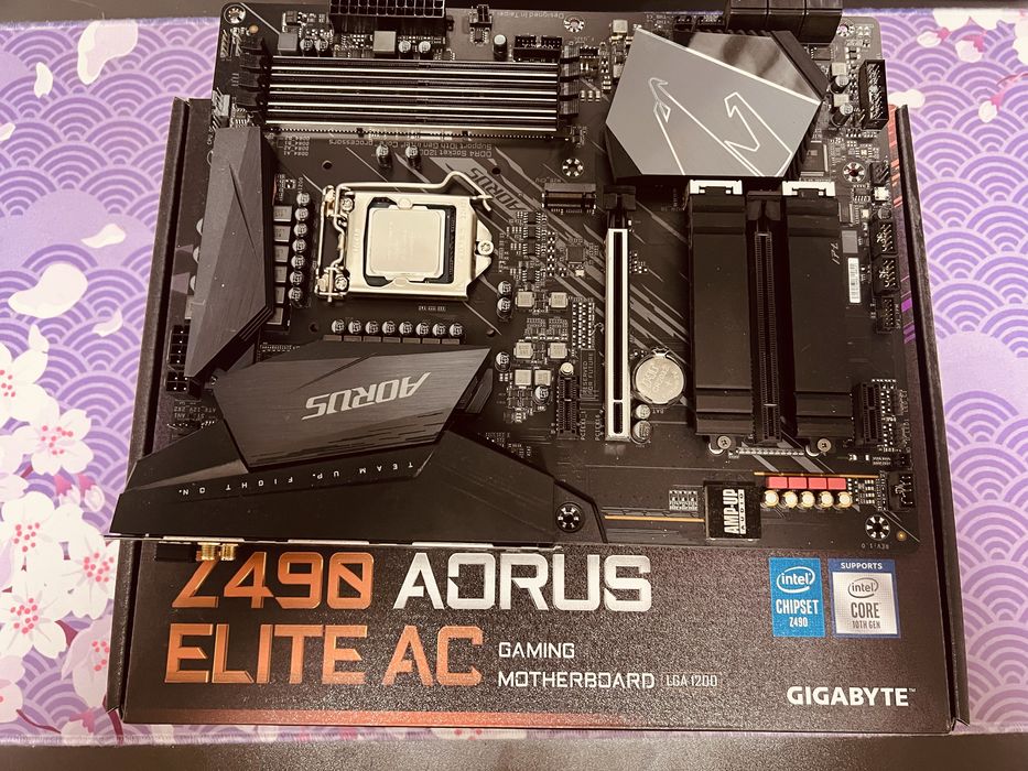 Материнская плата  Gigabyte Z490 AORUS Elite