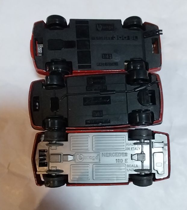 Lote de 3 miniaturas em escala 1/43
