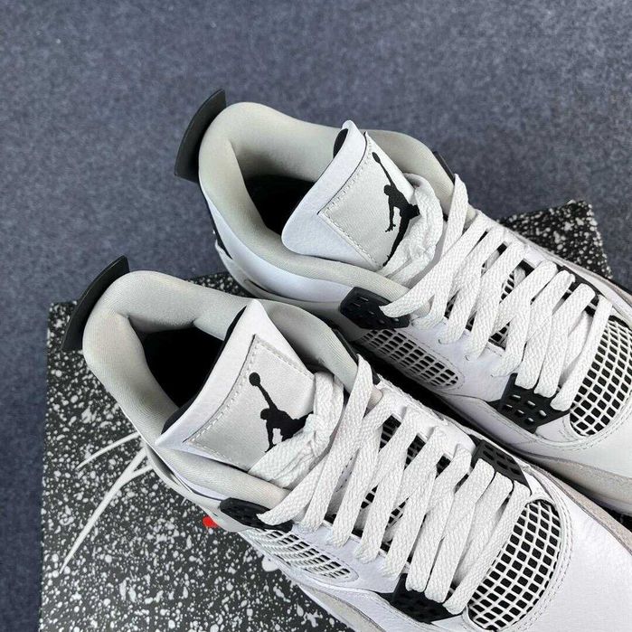 Nowe buty do koszykówki Jordan 4 Retro White Rozmiar 43