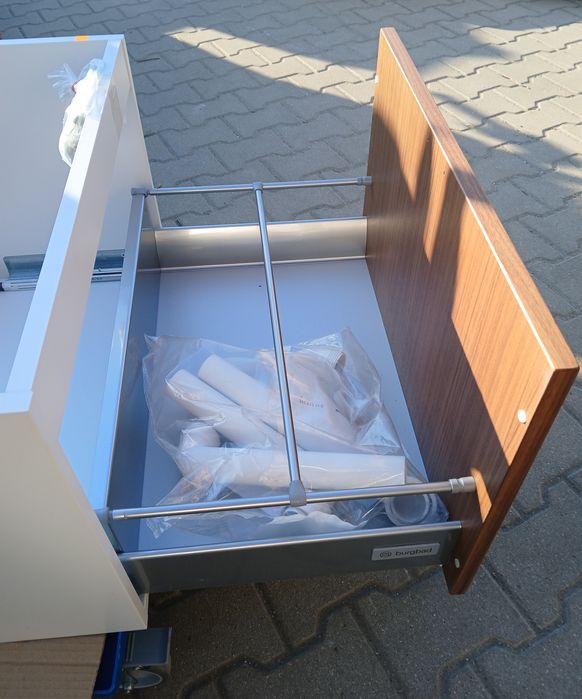 Szafka pod umywalkę brązowa