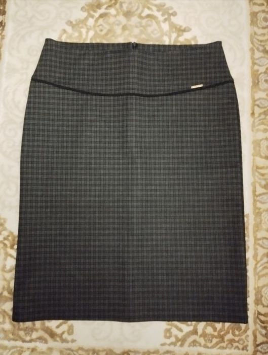 Модный    свитер.