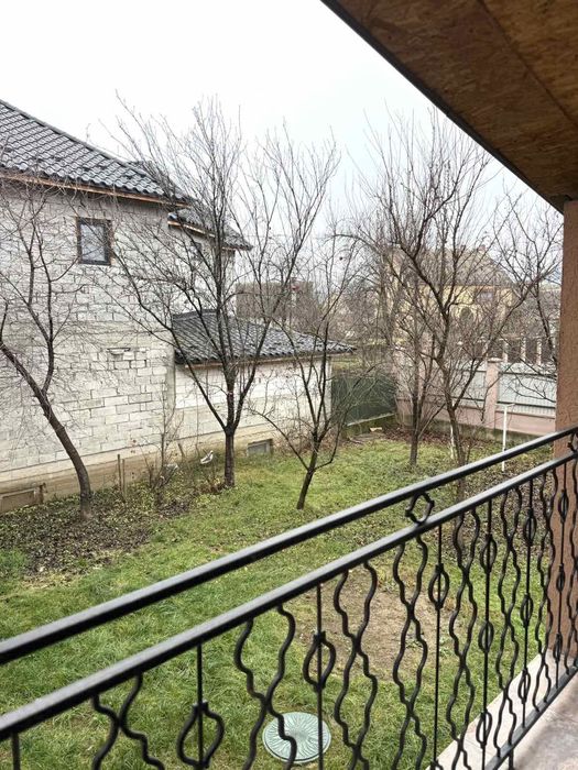 Оренда всього  будинку або половину  будинку