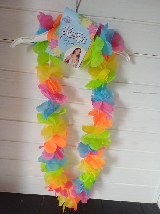 Гірлянда  з квітів на шию у гавайському стилі лея буси вечірка