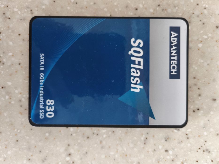 Жеский диск (SSD)Advantech SQFlash 830