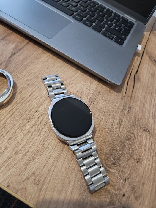 Galaxy watch 8 44mm w idealnym stanie.