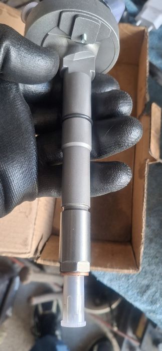 Injector renault