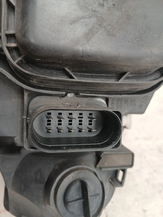 Ótica / farol direita AUDI A3 (8P1)