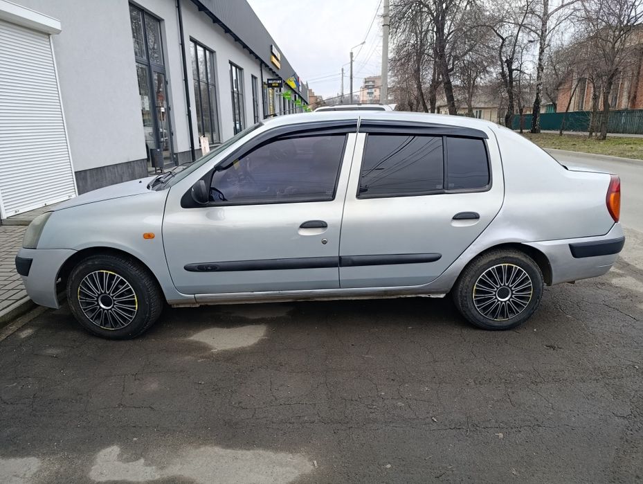 Рено Clio simbol