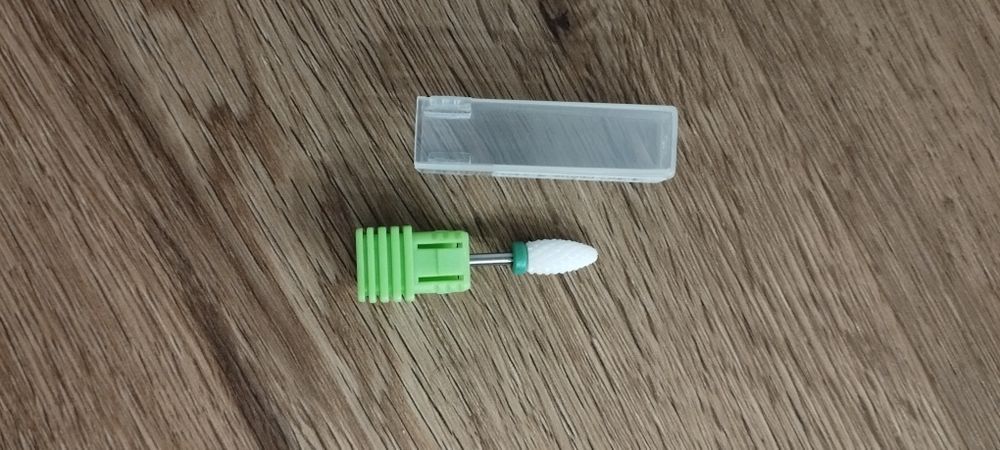 Pontas de cerâmica para unhas de gel