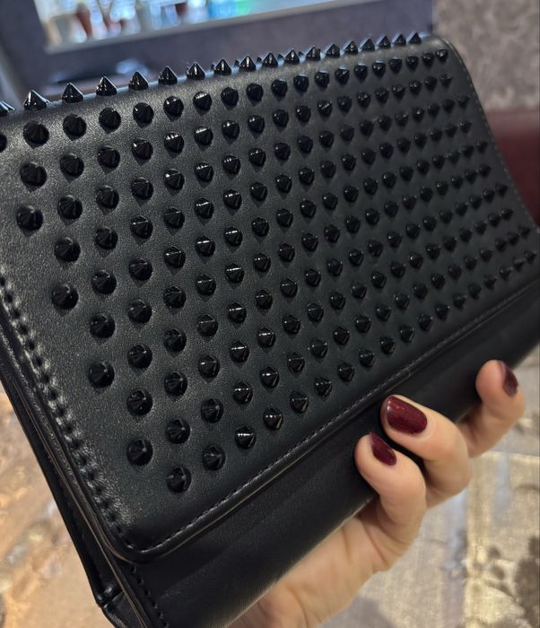 Christian Louboutin сумочка з шипами