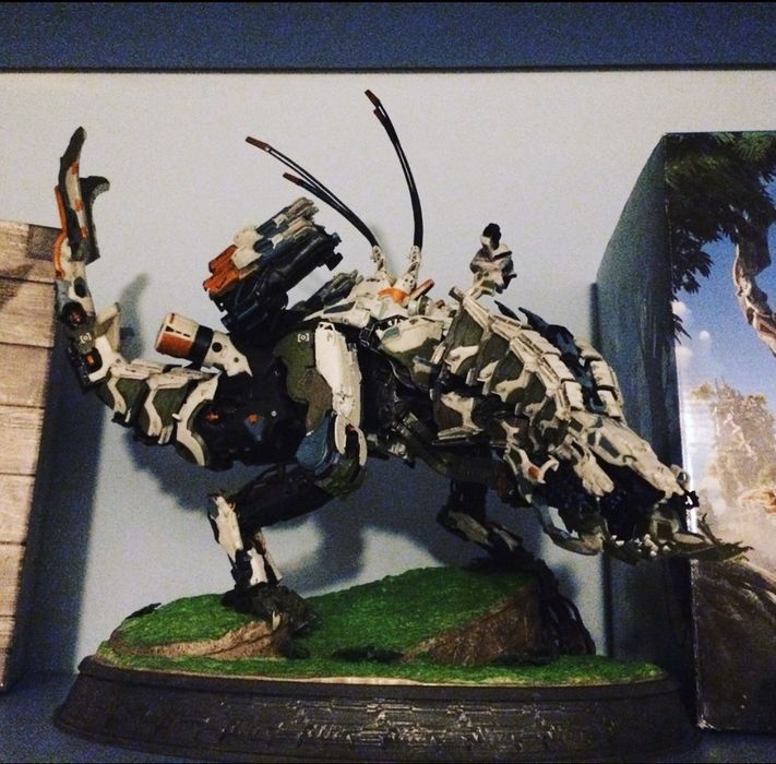 Horizon Zero Dawn The Thunderjaw Collection statue. Limited edition