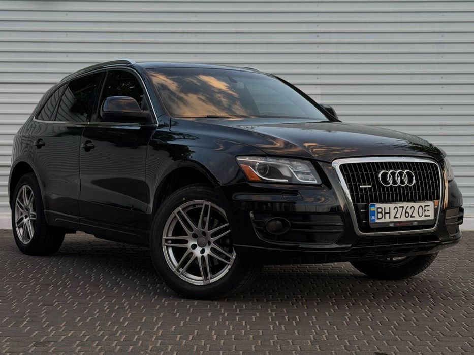 Audi Q5 2011 г 3.2л