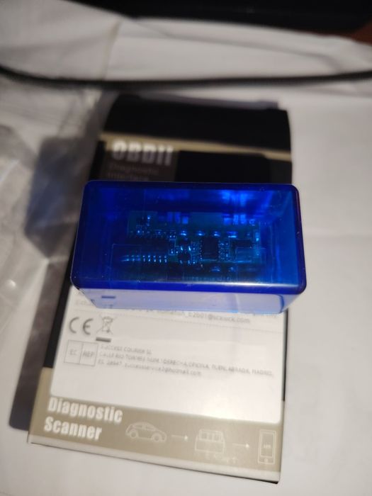 Adaptador OBD2 Diagnóstico Auto Bluetooth