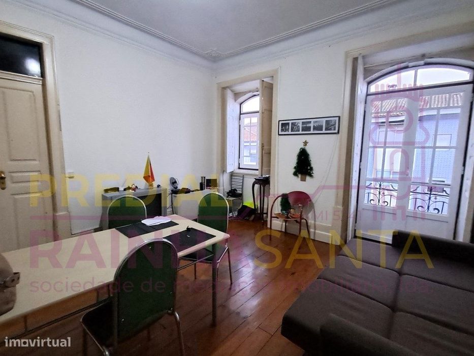 Apartamento T4 com anexo, quintal e sótão - Santa Clara (Coimbra) — Santa Clara E Castelo Viegas, Coimbra
