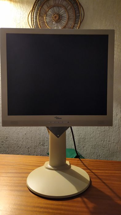 Fujitsu Monitor 4:3424590719824711680