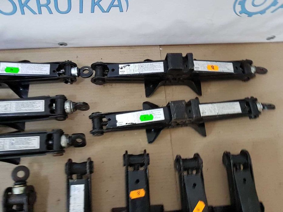 Домкрат Mazda 2 3 5 6 Крюк Буксировочный Мазда Крюк Ключ