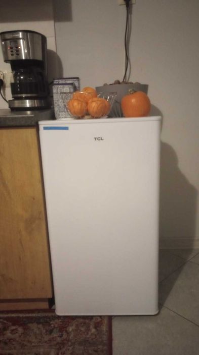 Mała lodówka pod blat