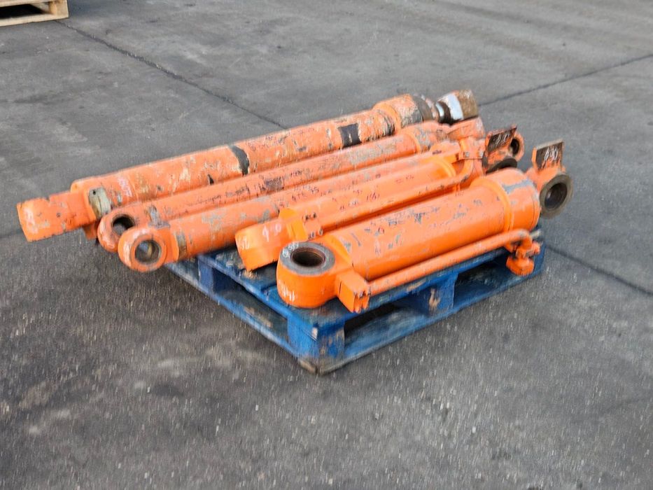 siłownik hydrauliczny do koparki używany