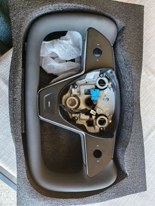 Volante tesla YOKE 2.0 vers 2019-2023
