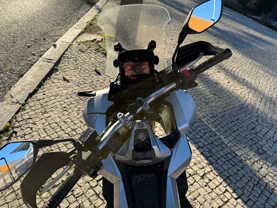 Honda ADV 350 Ano 2023