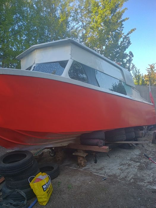 Łódź kabinowa używana