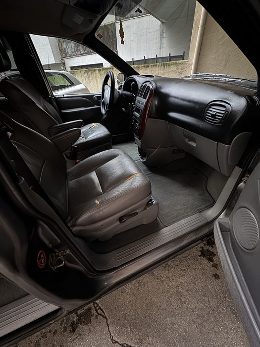 Chrysler Grand Voyager 2.8 CRD ATX SE 150cv - 7 lug- cxauto - Nacional