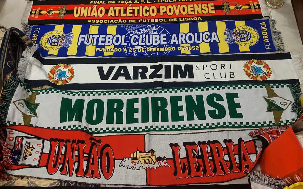 17  Cachecois de Futebol