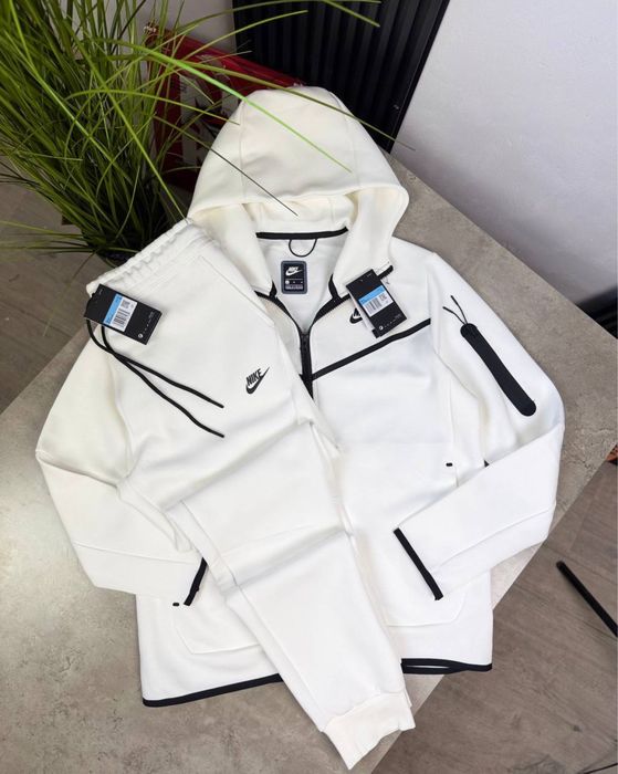 Спортивний костюм Nike Tech Fleece білий костюм найк теч фліс білий